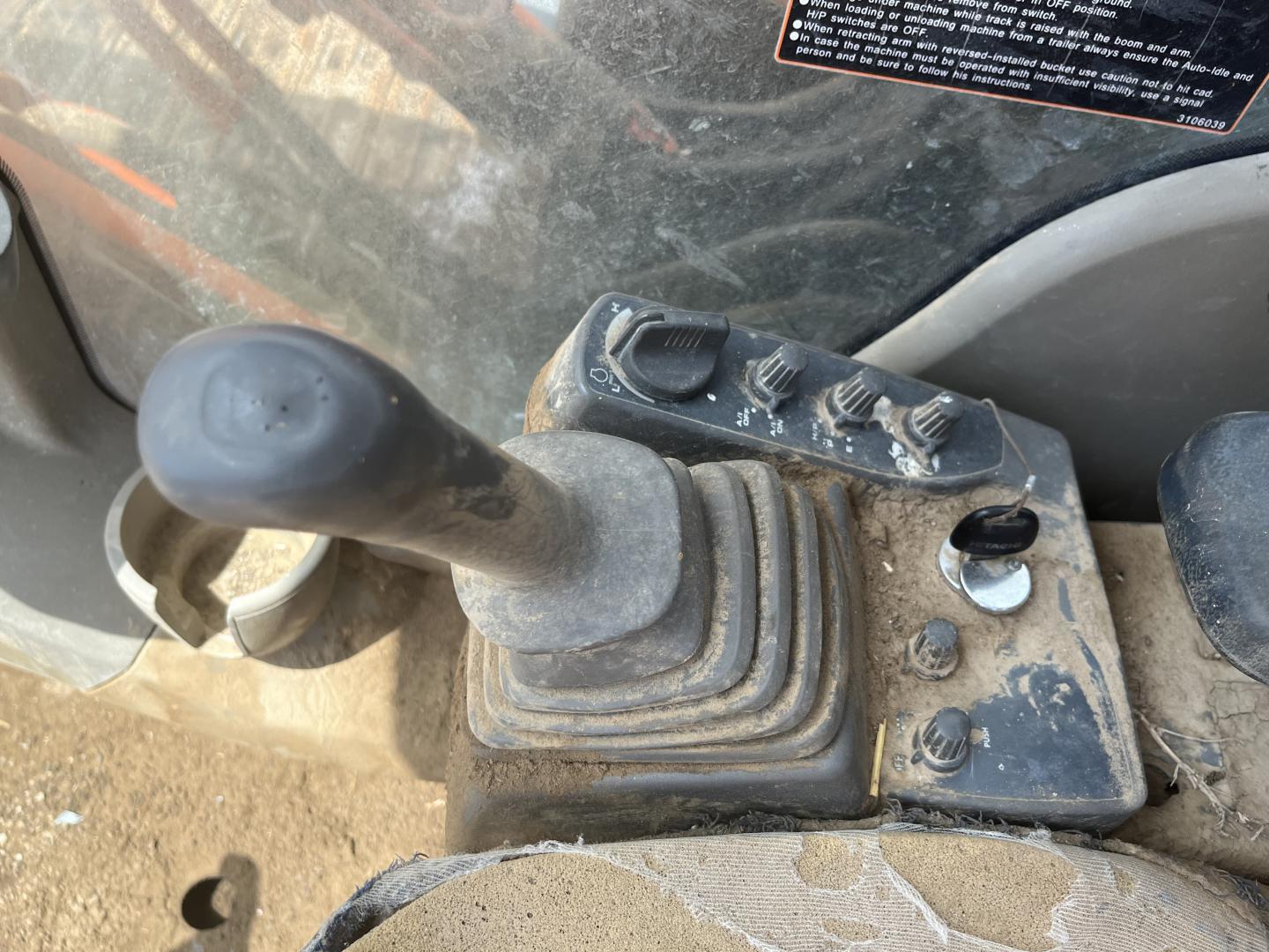 ./imagenes/INVOICE/2019/17853/EXCAVADORA HITACHI ZX200LC-3 (13).JPG